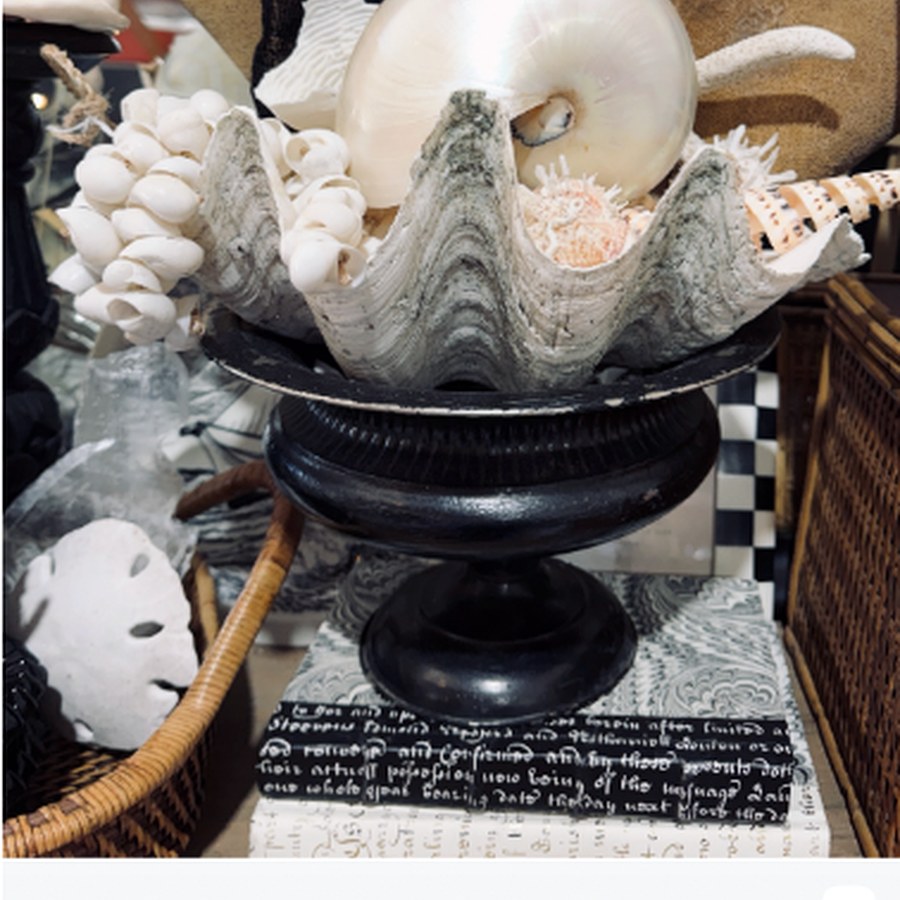 Mother of pearl decor